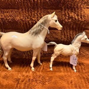 Breyer Arabian mare and foal